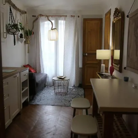 Cosy And Comfortable In Montmartre * Parigi